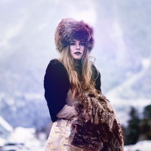 Meet your Poshers, Danny and Rebecca